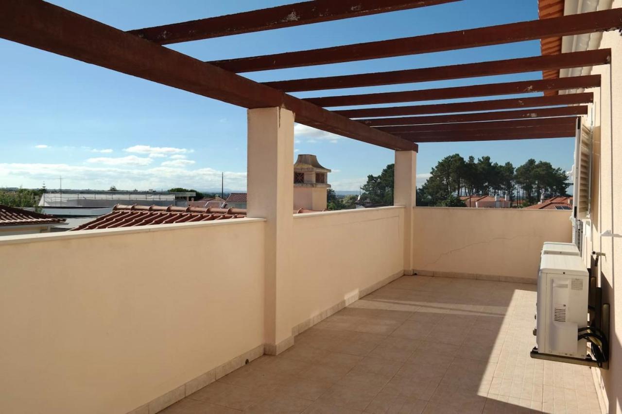 Spacious House In Aldeia Dos Pinheiros With Pool Azeitao Exteriör bild